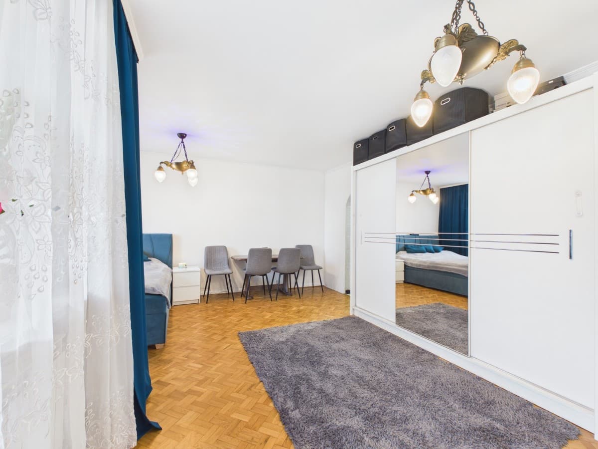 Functional 2-bedroom apartment with large balcony – 5