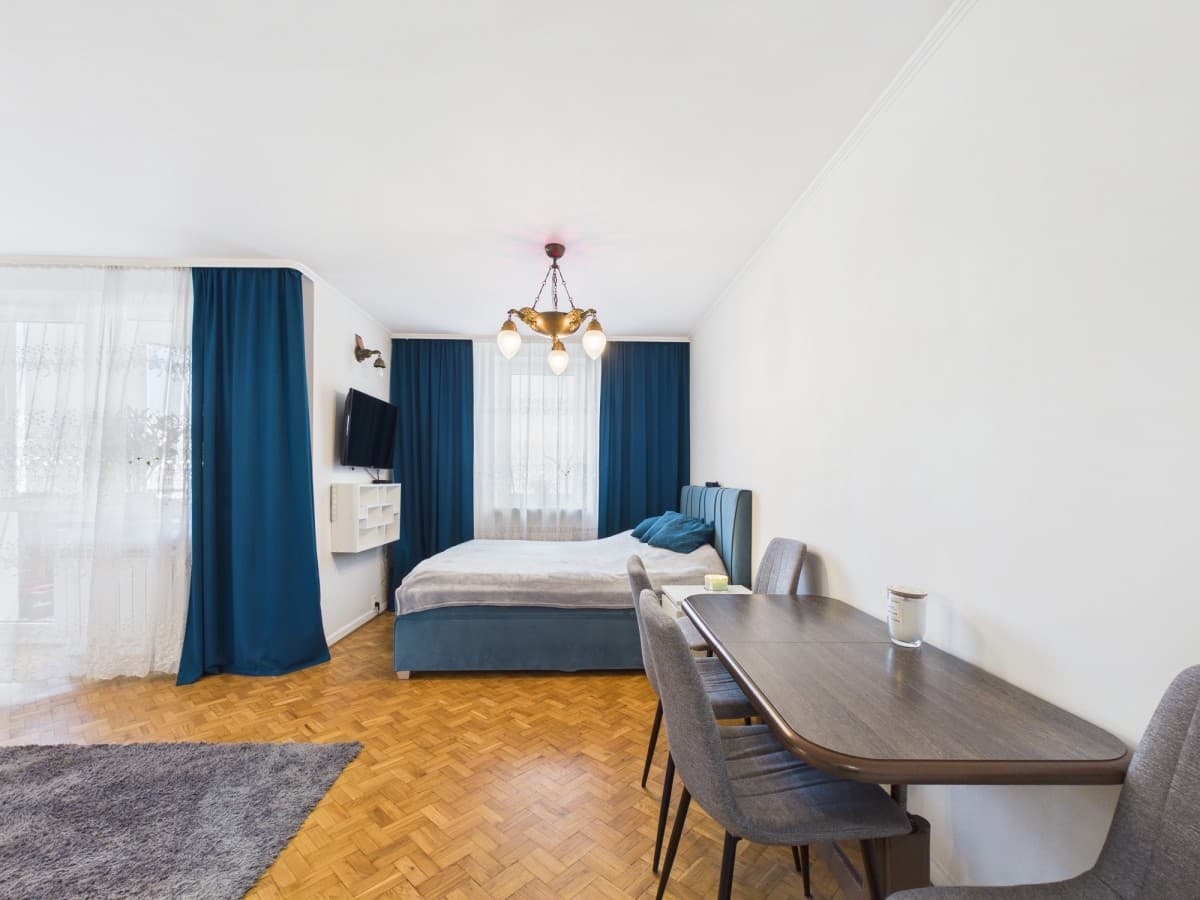 Functional 2-bedroom apartment with large balcony – 10