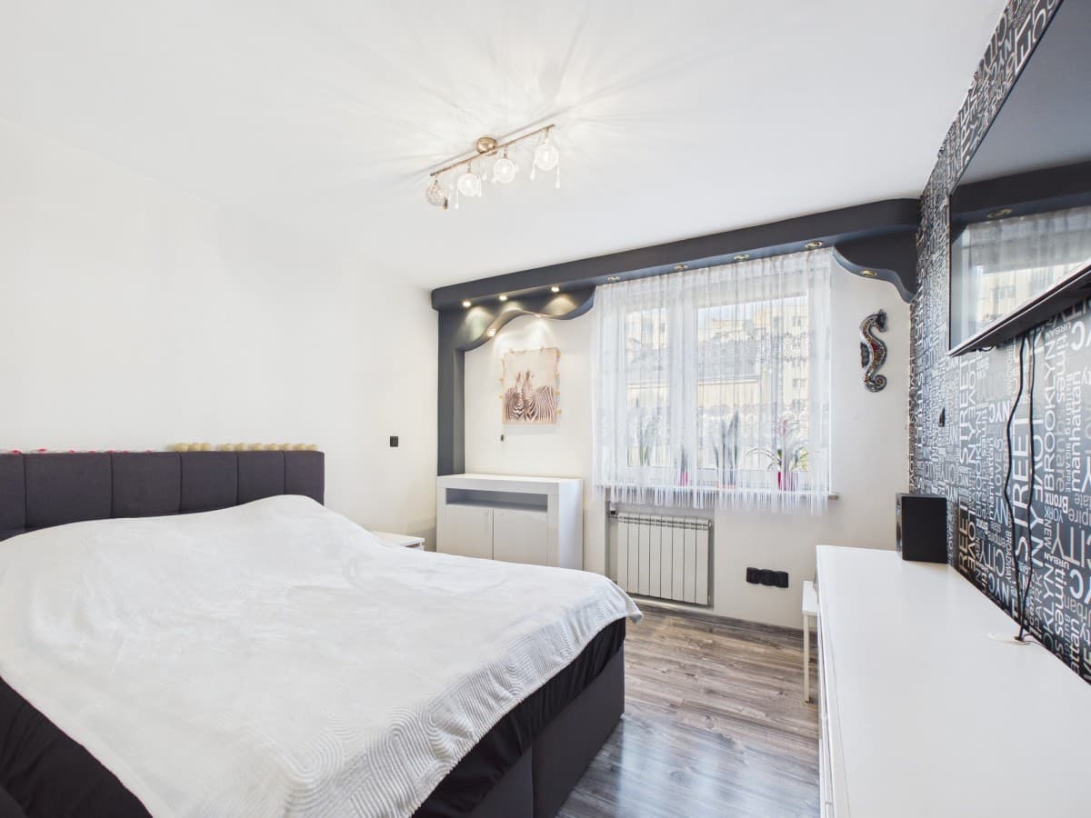 Functional 2-bedroom apartment with large balcony – 16