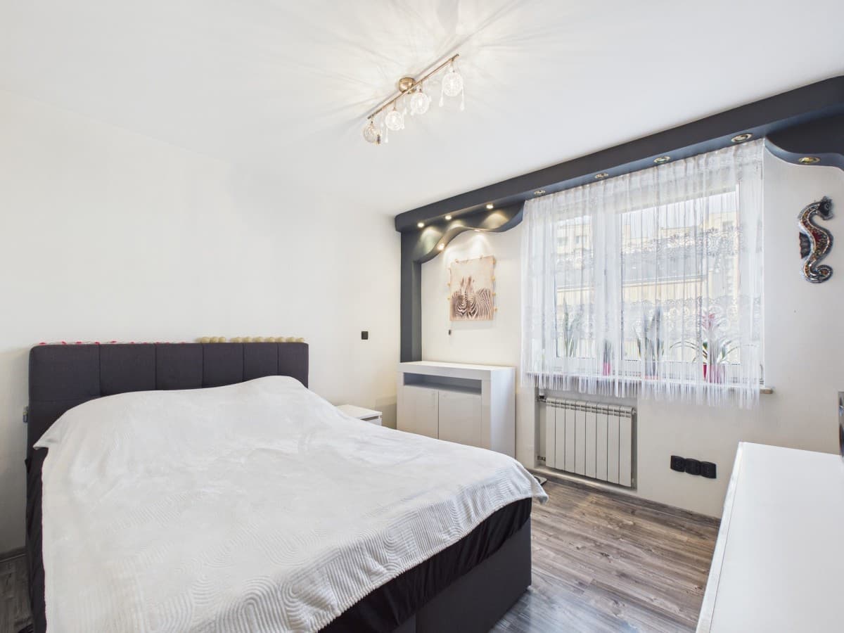 Functional 2-bedroom apartment with large balcony – 17