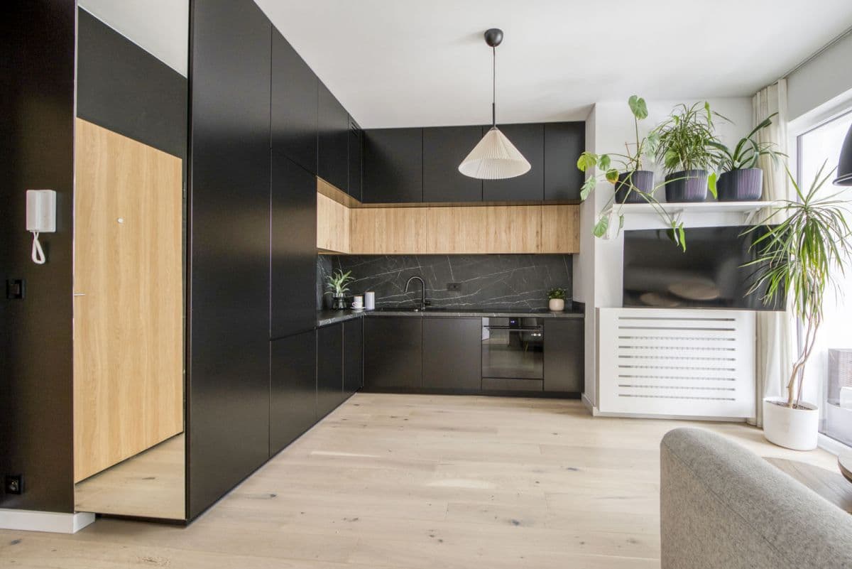 Modern furnished apartment in Warsaw's Włochy – 4