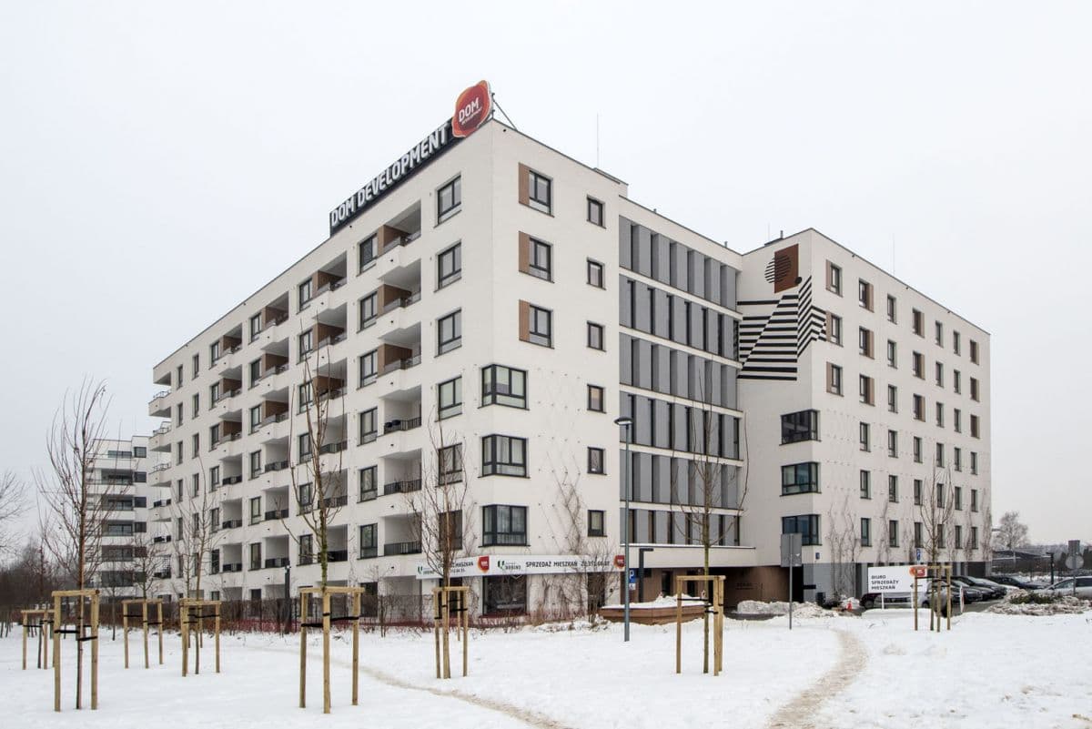 Modern furnished apartment in Warsaw's Włochy – 12