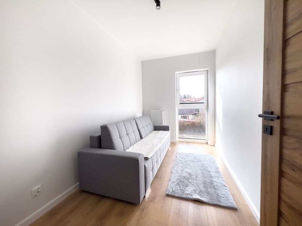 Three-room apartment in Piaseczno, available April 2026 – 7
