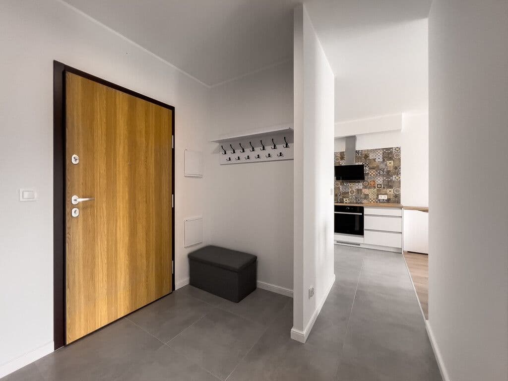 Three-room apartment in Piaseczno, available April 2026 – 9