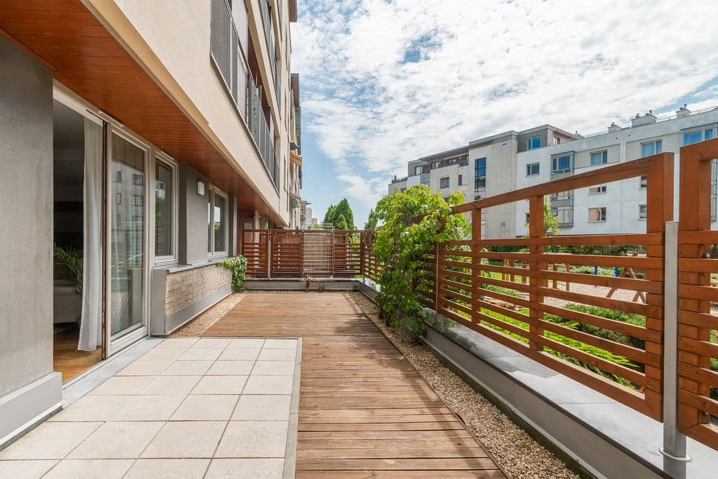 Spacious apartment with 35 m² terrace in Wilanów – 10