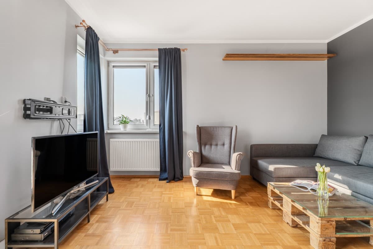 Bright 2-room apartment by Wawrzyszew Metro – 14