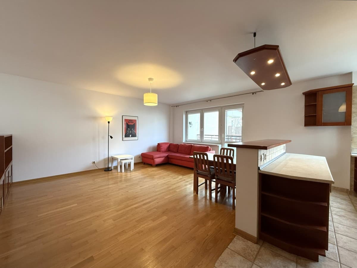 3-room apartment near Natolin metro station – 3