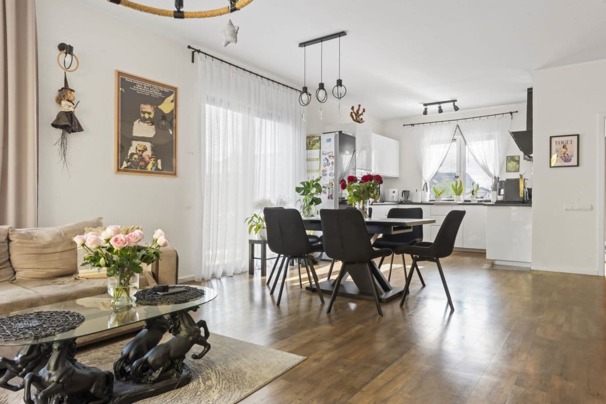 Spacious family home with beautiful garden in Ciszyca – 4