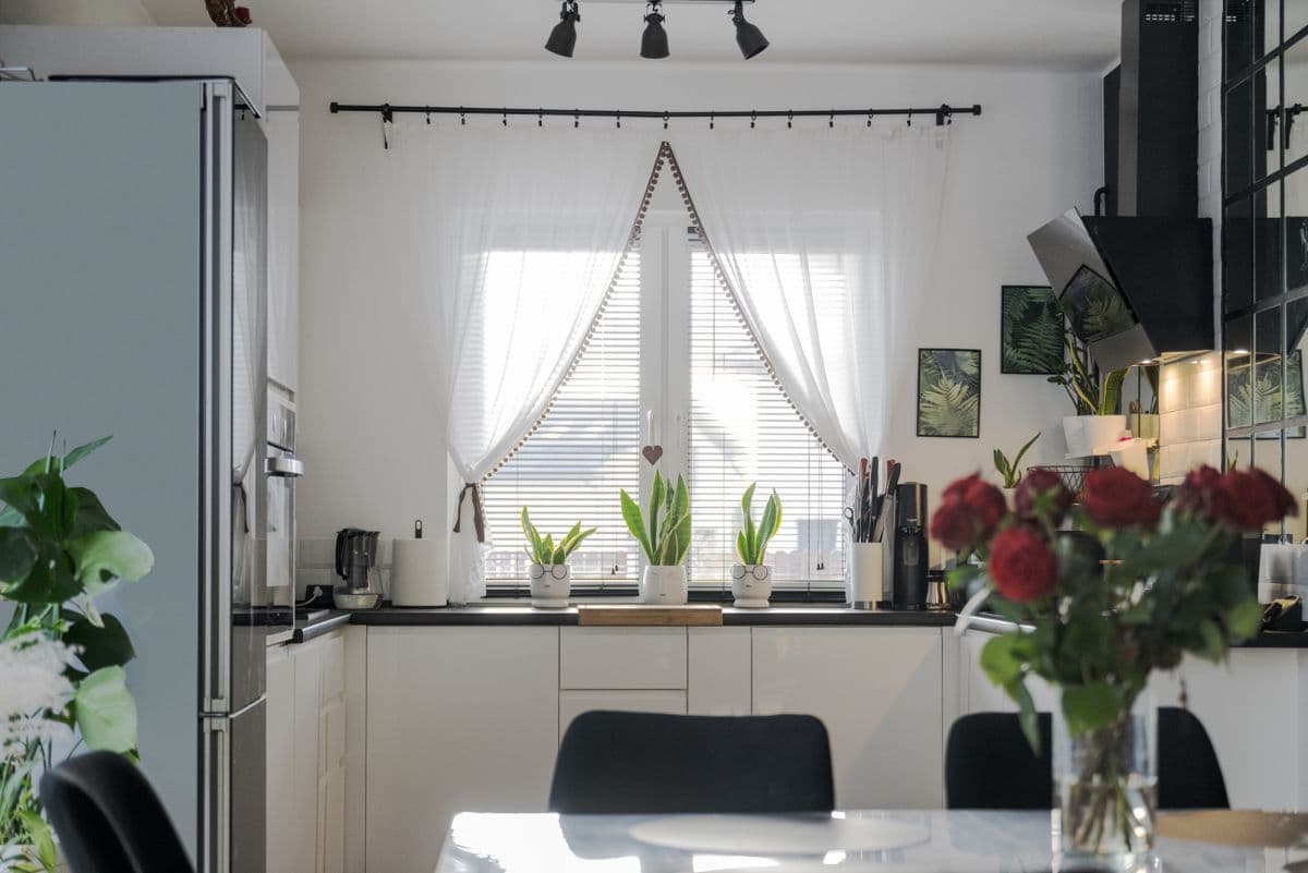 Spacious family home with beautiful garden in Ciszyca – 5