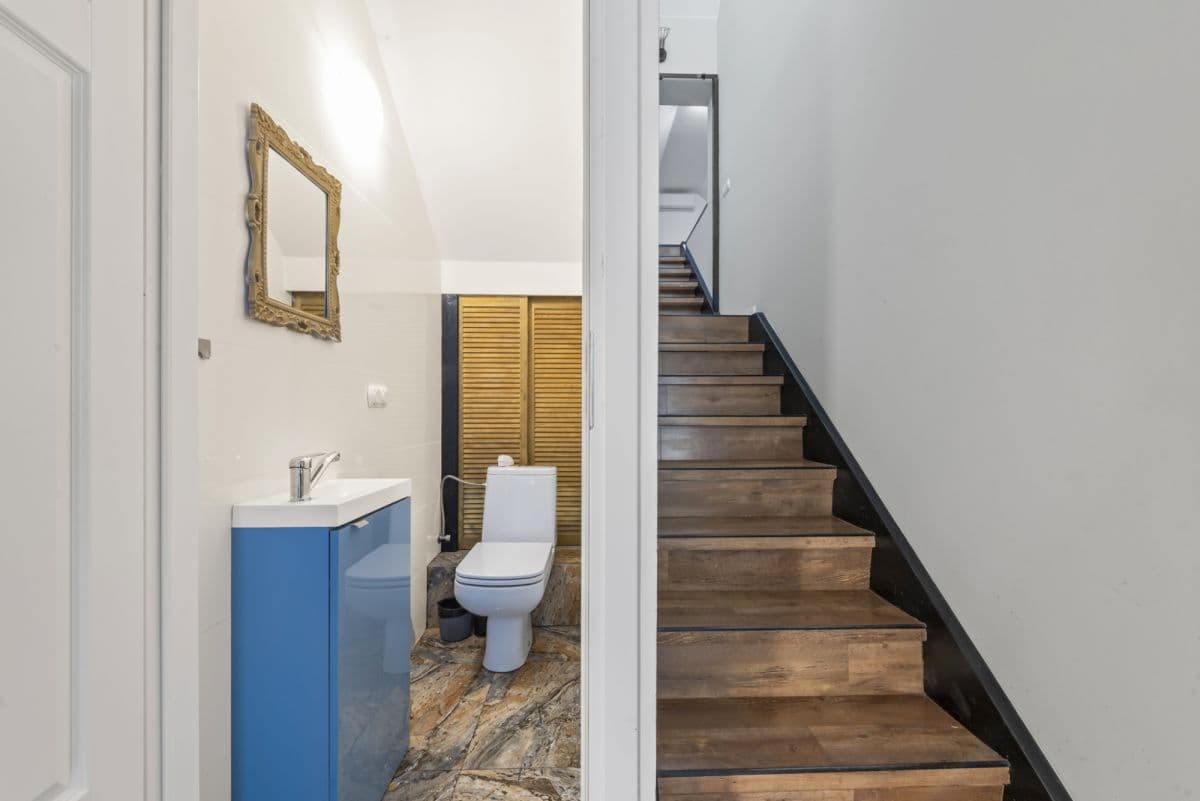 Spacious family home with beautiful garden in Ciszyca – 11