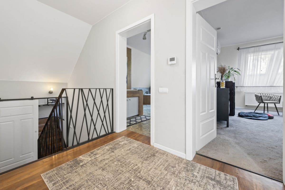 Spacious family home with beautiful garden in Ciszyca – 12