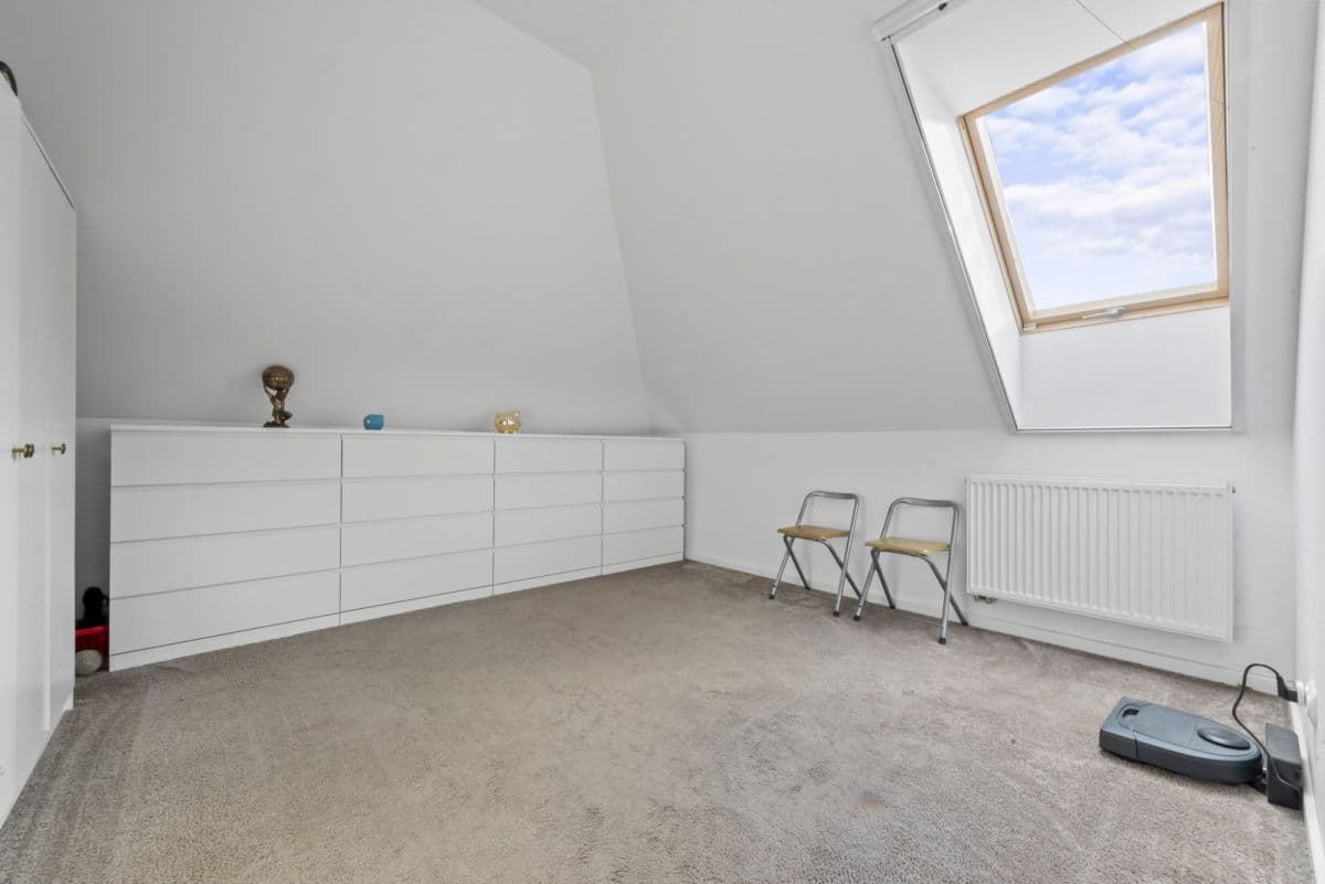 Spacious family home with beautiful garden in Ciszyca – 13