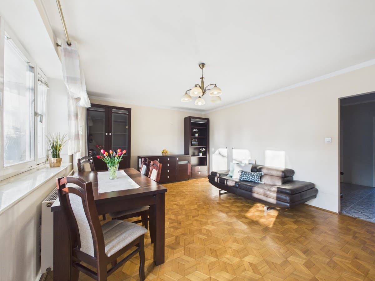 functional three-room flat in Stara Miłosna – 2