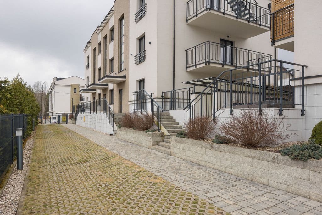 Spacious duplex apartment in green Wesoła – 20