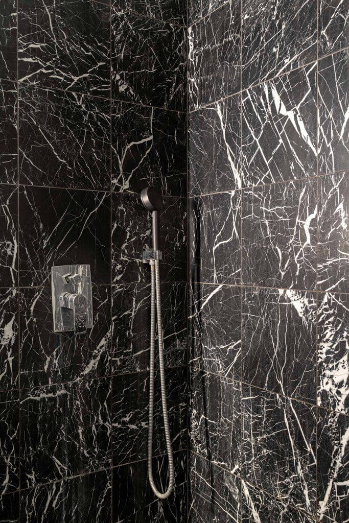 Spacious apartment with dual terraces in Wilanów – 18