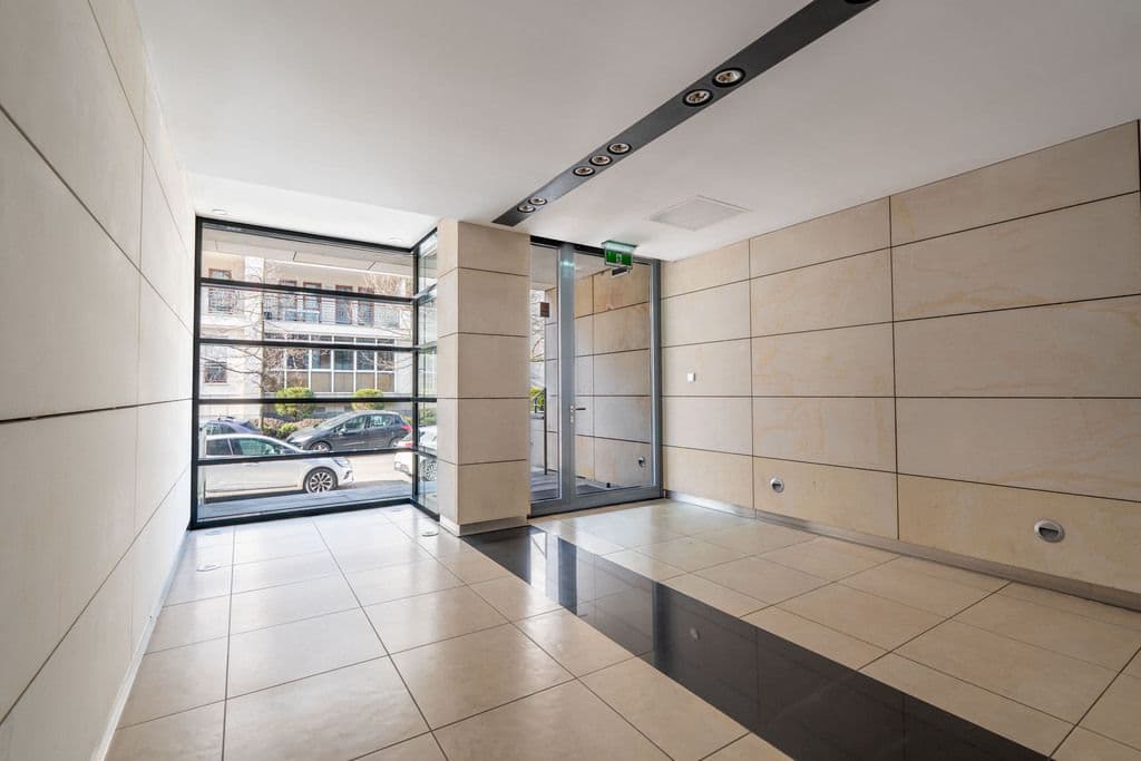 Spacious apartment with dual terraces in Wilanów – 21