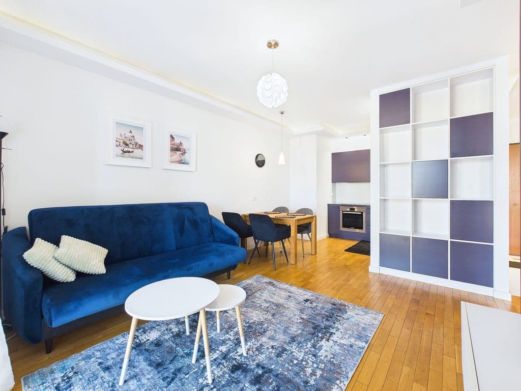 Comfortable 2-room apartment with spacious storage – 3