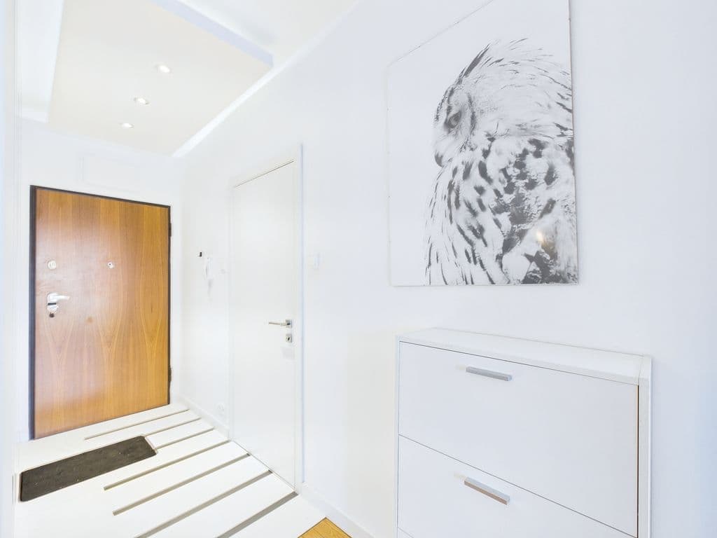 Comfortable 2-room apartment with spacious storage – 12