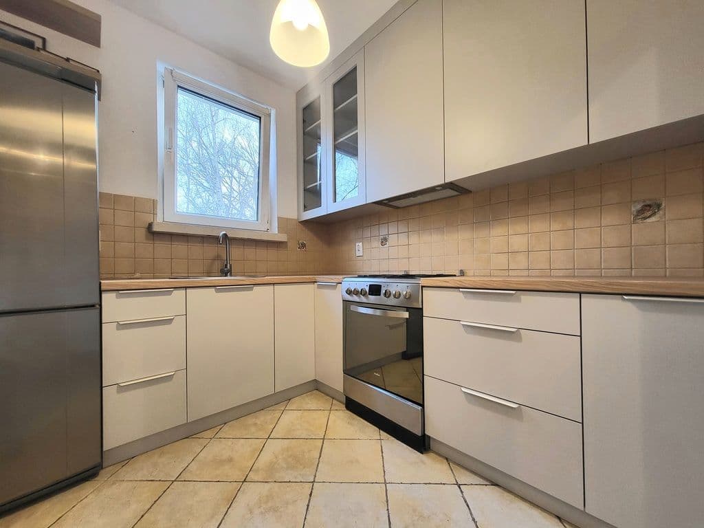 Fully furnished apartment with green views – 9