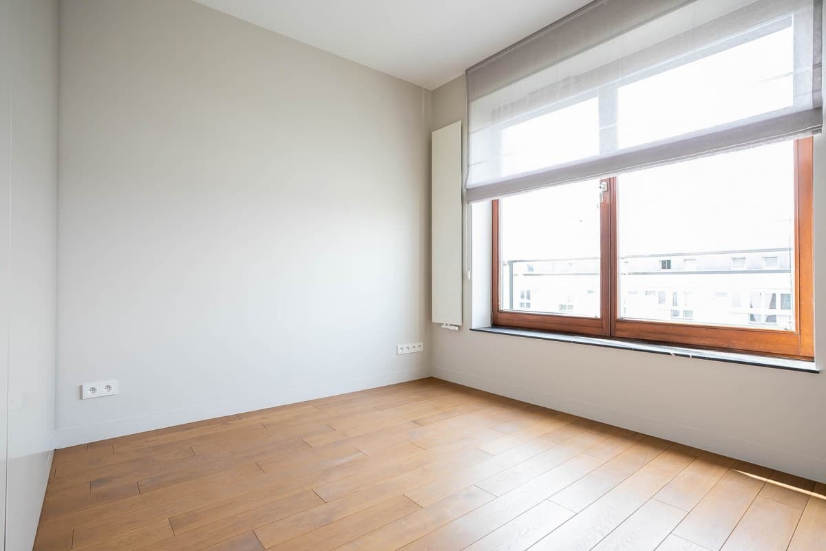 Przestronne 4-pokojowe mieszkanie z tarasem przy Grzybowskiej – 10