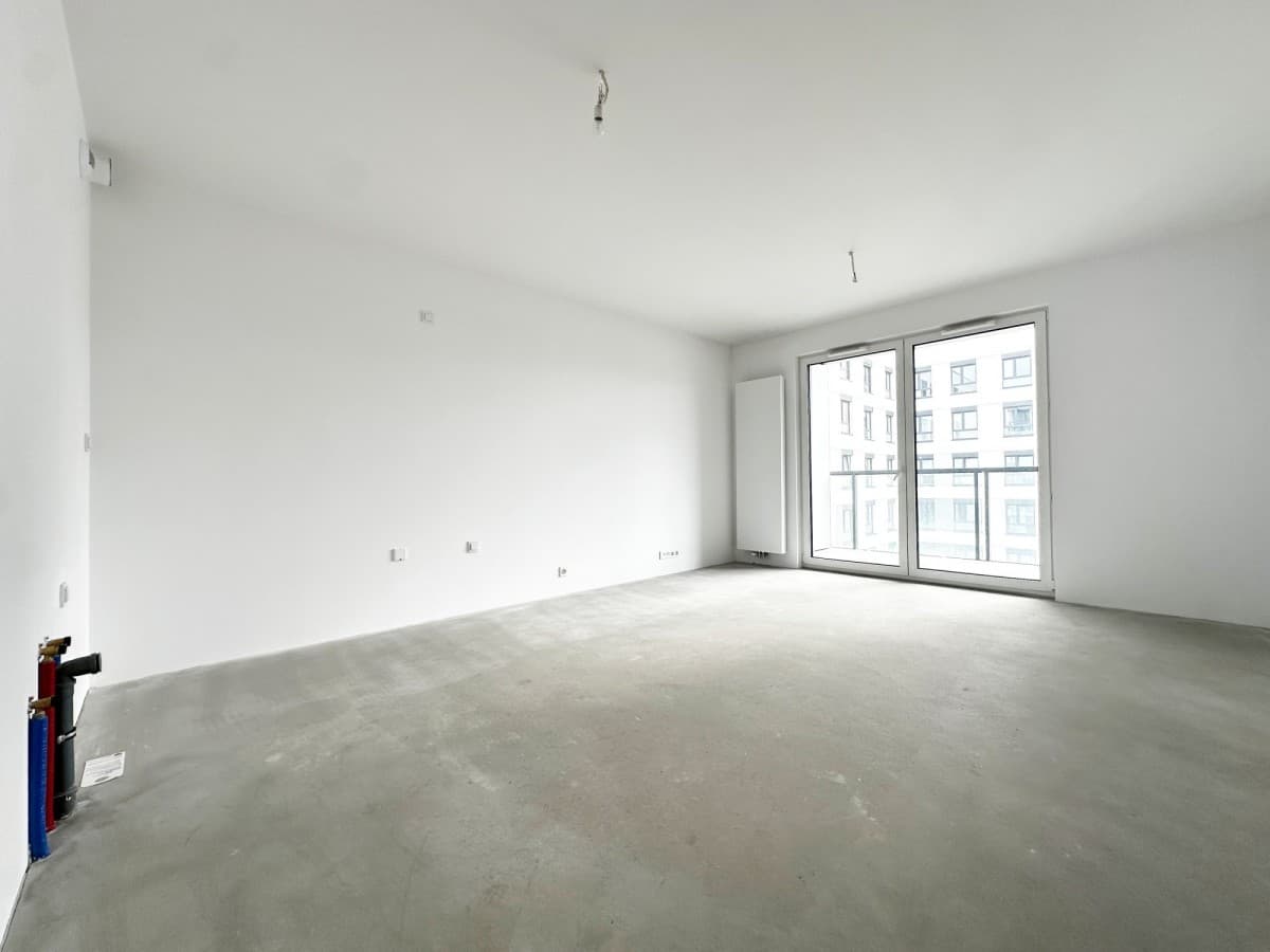 Nowoczesne mieszkanie z widokiem na miasto i balkonem – 11