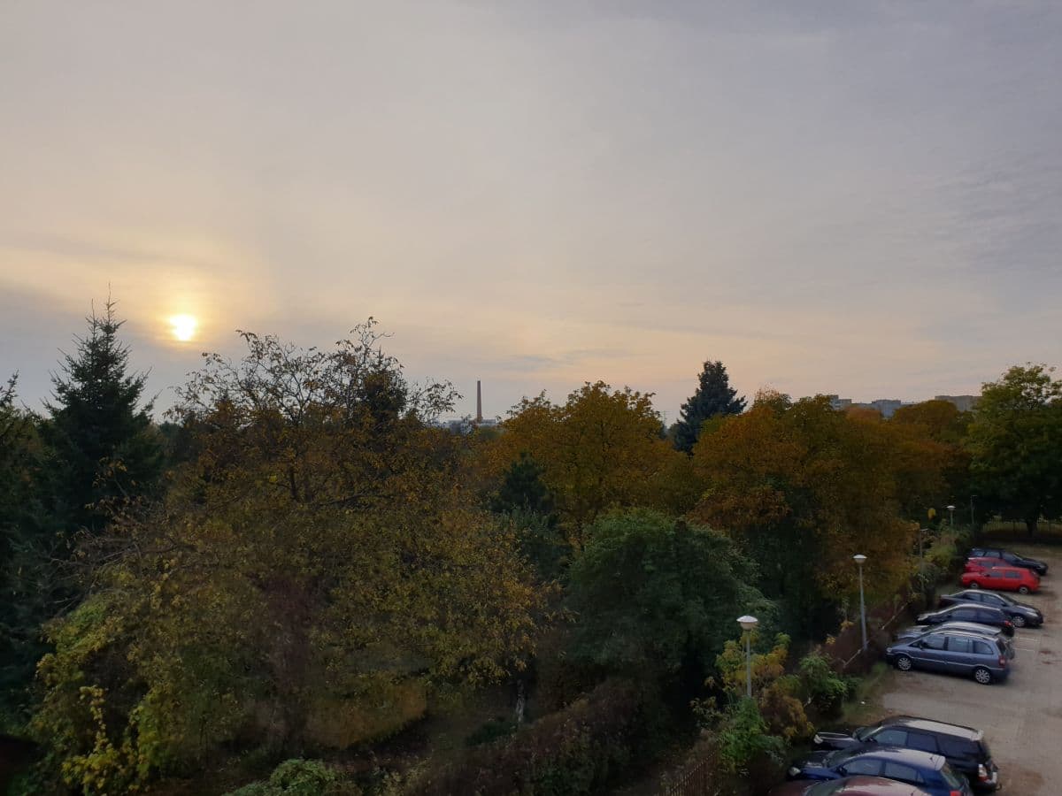 Słoneczna kawalerka w strzeżonym budynku z balkonem – 18