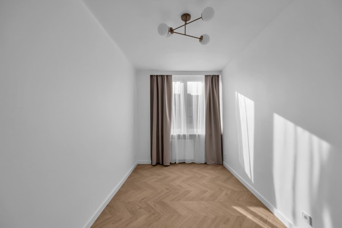 Spacious, fully renovated 4-room apartment in Bielany – 13