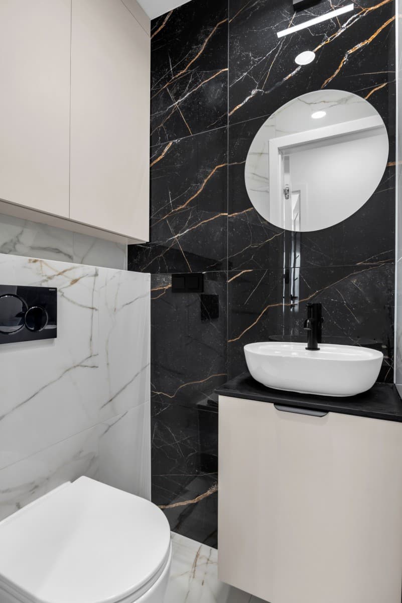 Spacious, fully renovated 4-room apartment in Bielany – 16