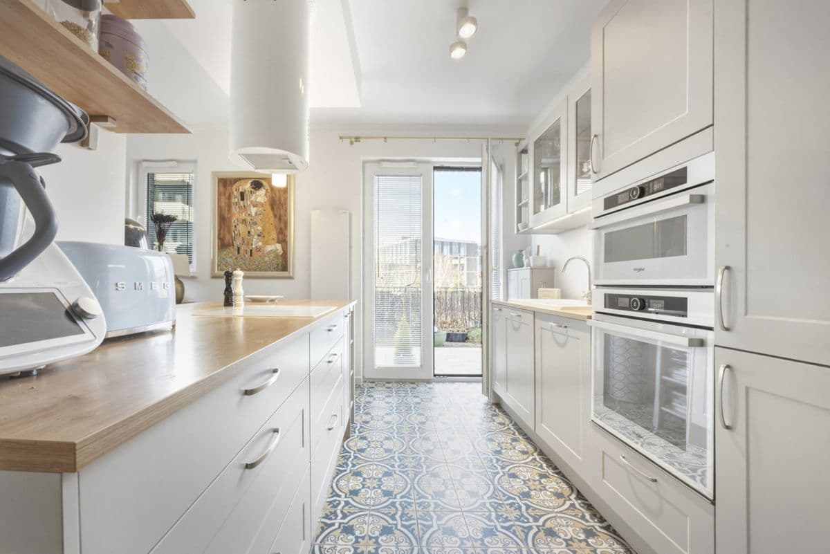 Modern apartment with private garden in Wilanów – 1