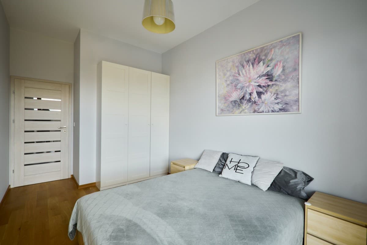 Spacious 3-room apartment with city views – 5