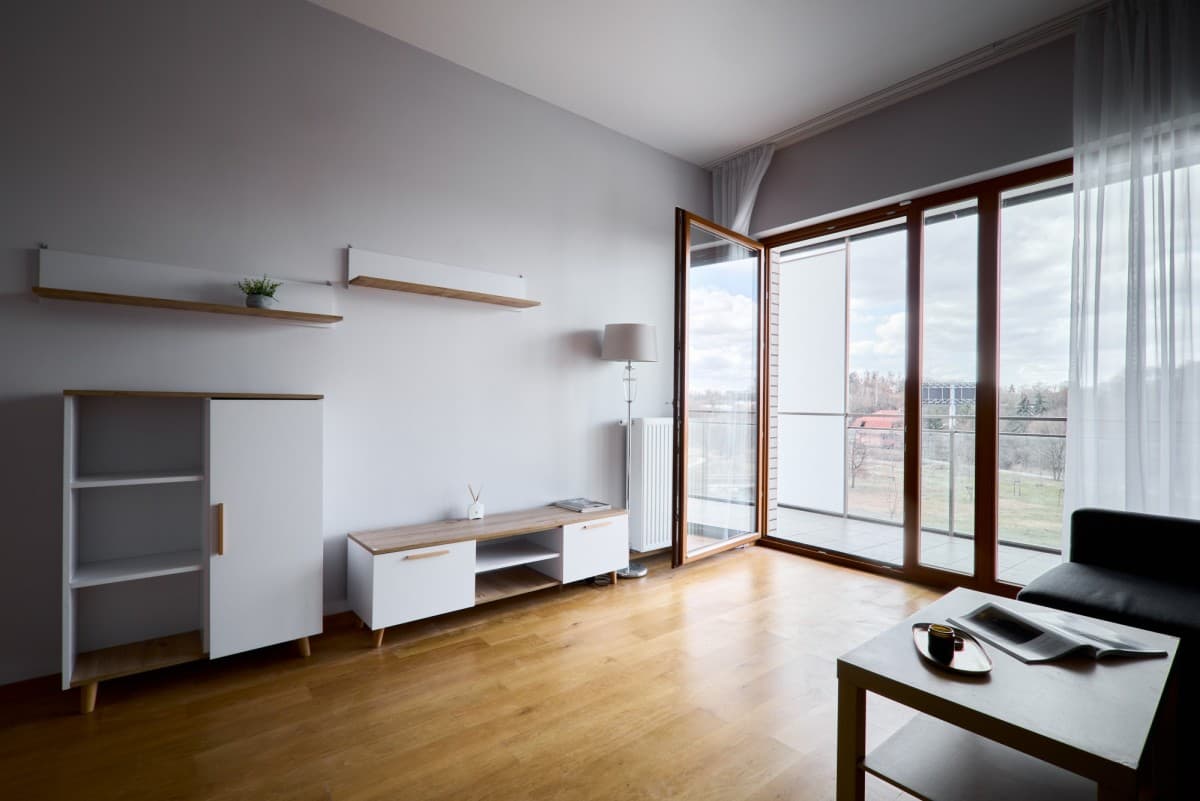 Spacious 3-room apartment with city views – 3