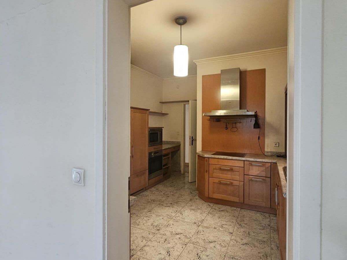 Spacious 4-room apartment with two terraces – 16