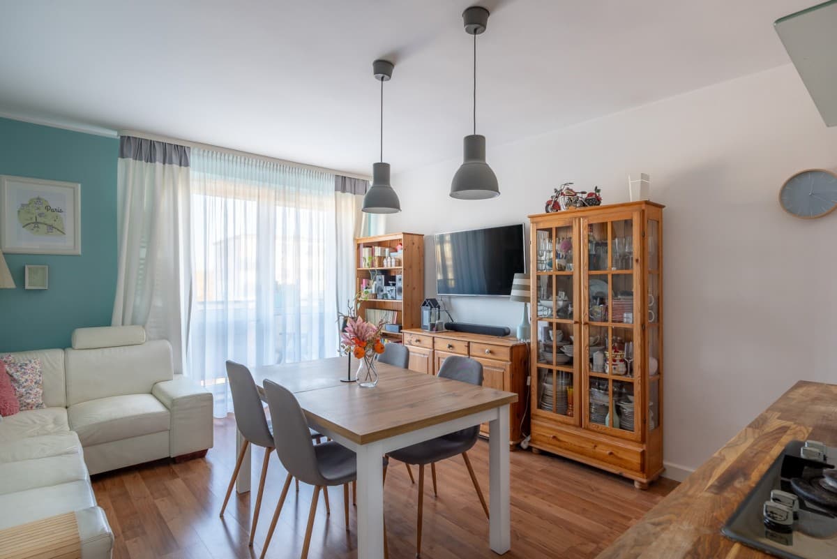 Functional 3-room apartment with balcony – 2
