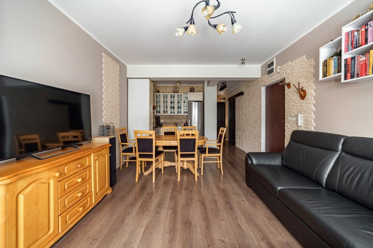 3-room apartment with two private gardens – 4