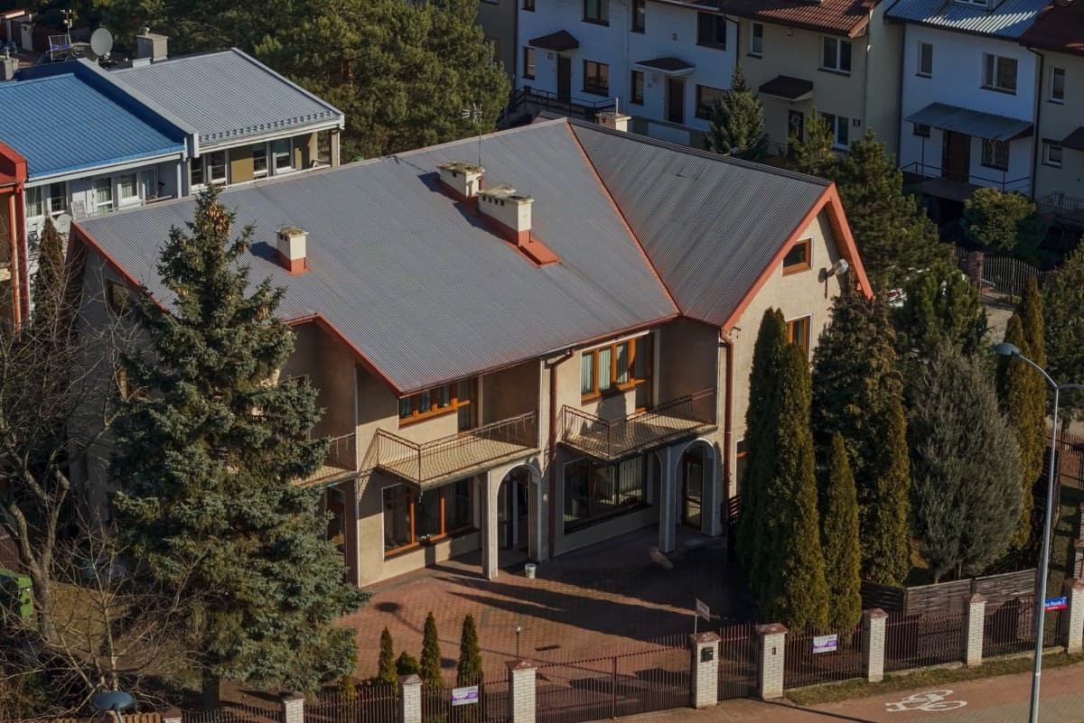 Dom z trzema lokalami usługowymi w Starej Miłosnej – 2