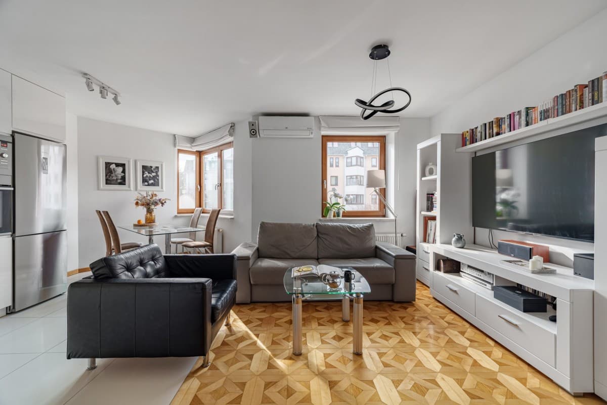 Bright, functional 1st-floor apartment ready to move in – 1