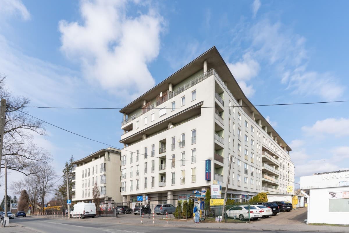 Spacious 3-bedroom apartment in Piaseczno center – 1