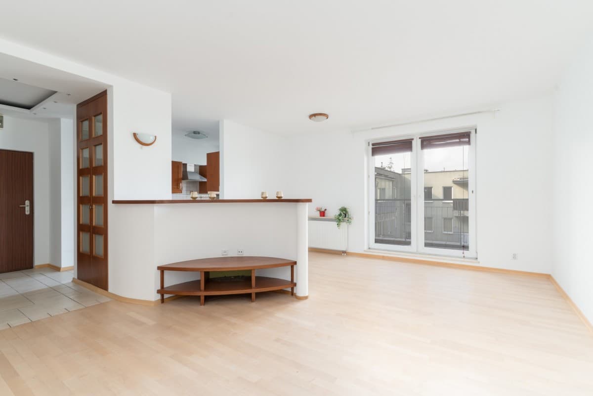 Spacious 3-bedroom apartment in Piaseczno center – 3