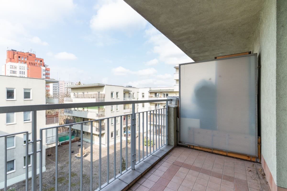 Spacious 3-bedroom apartment in Piaseczno center – 20