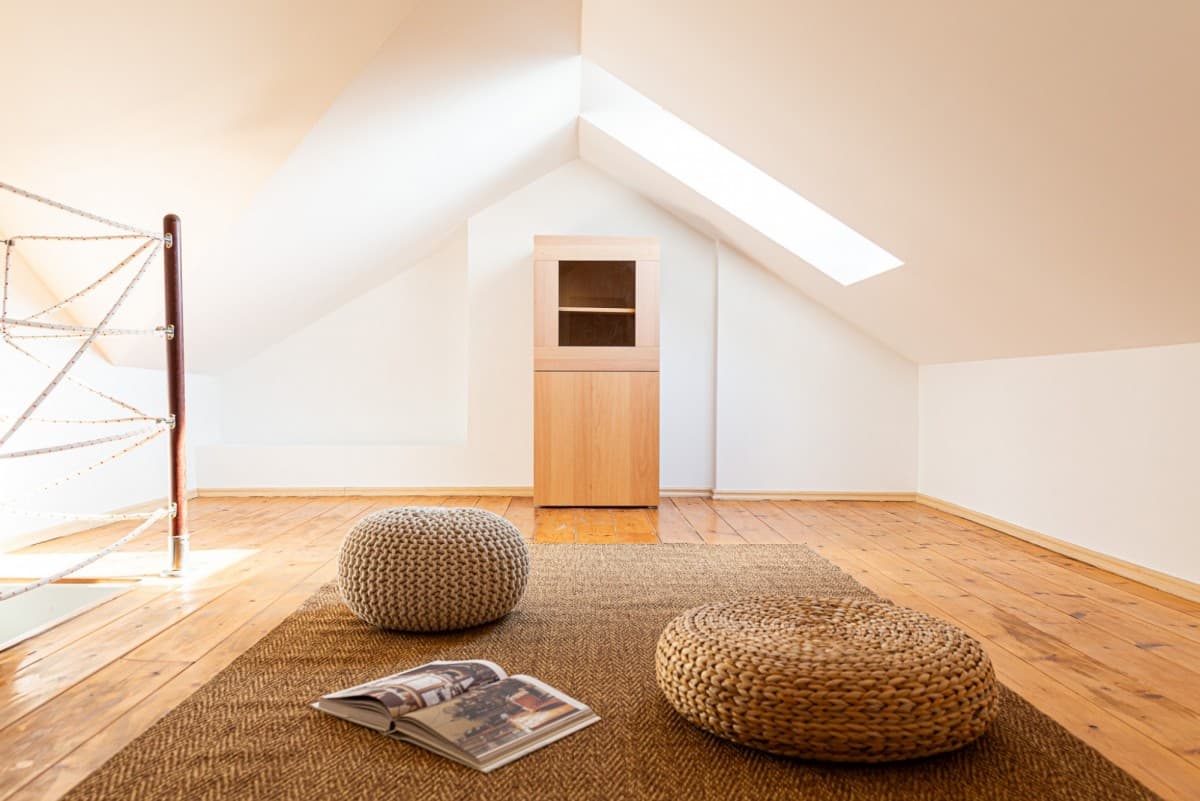 Spacious two-level family apartment with views – 25