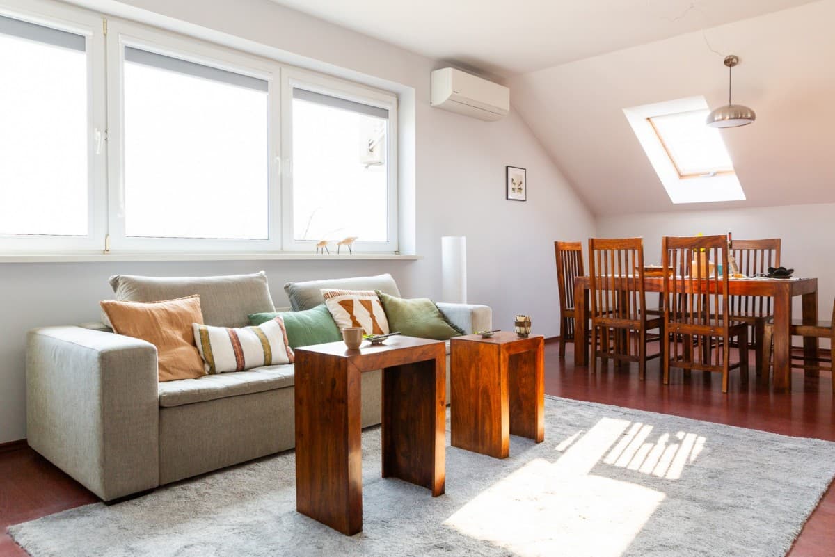 Spacious two-level family apartment with views – 5