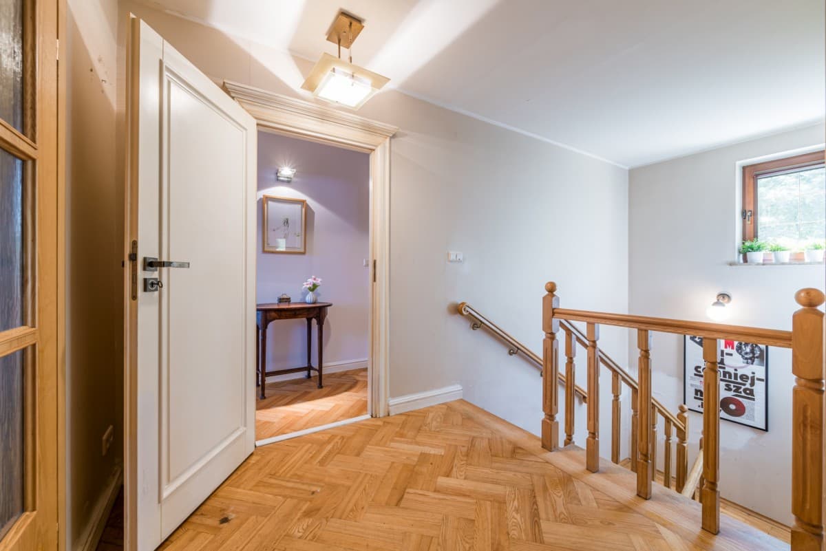 Wolnostojący dom z widokiem na las w Starej Miłsnej – 9