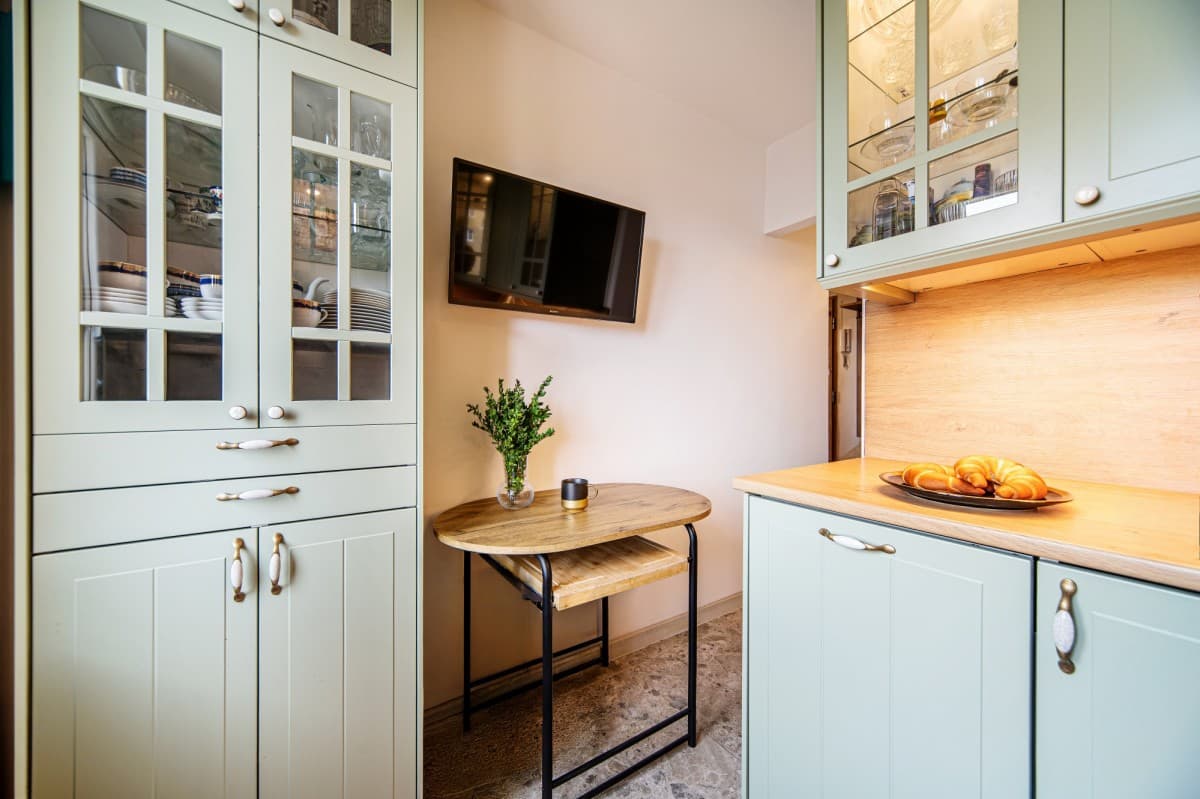 Fully renovated apartment with loggia in secure area – 11