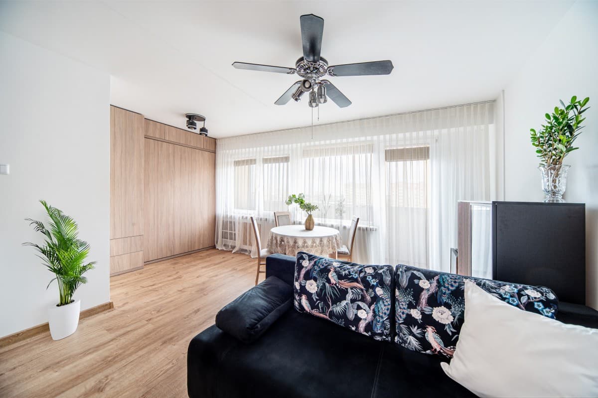 Fully renovated apartment with loggia in secure area – 6