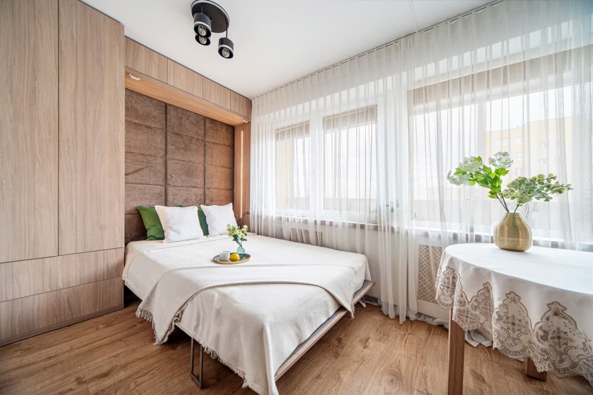 Fully renovated apartment with loggia in secure area – 7