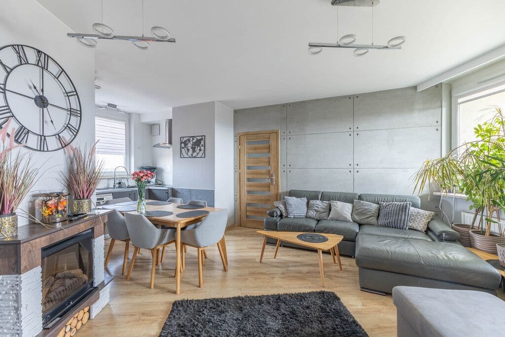 Spacious 4-room apartment with private sauna – 1