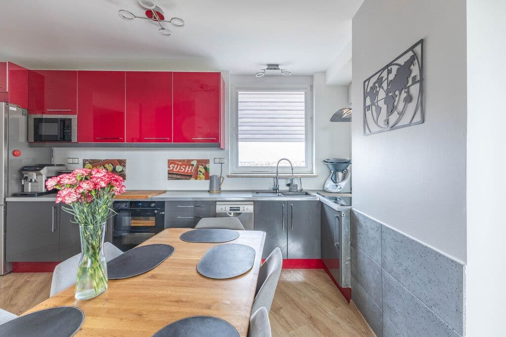 Spacious 4-room apartment with private sauna – 5