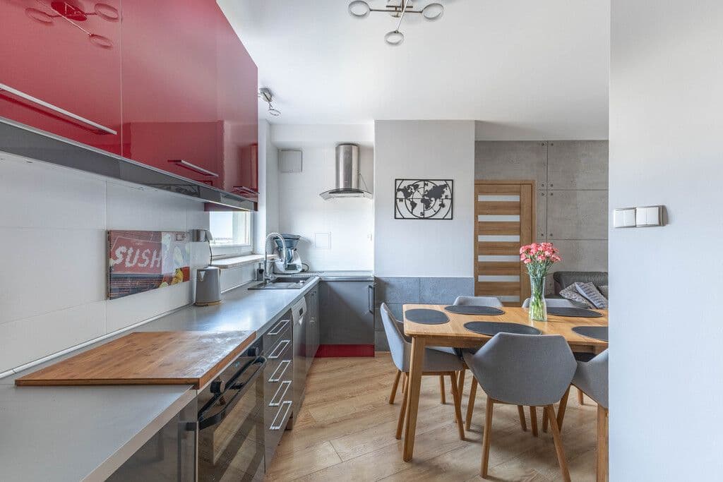 Spacious 4-room apartment with private sauna – 7