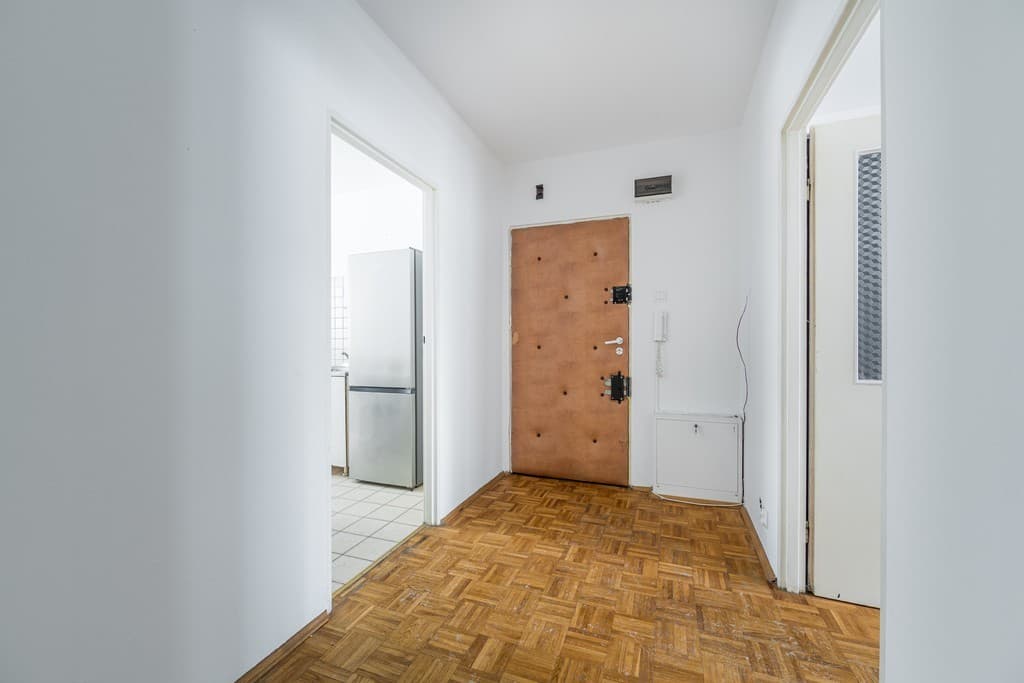 Bright 2-room apartment with terrace near Metro – 13
