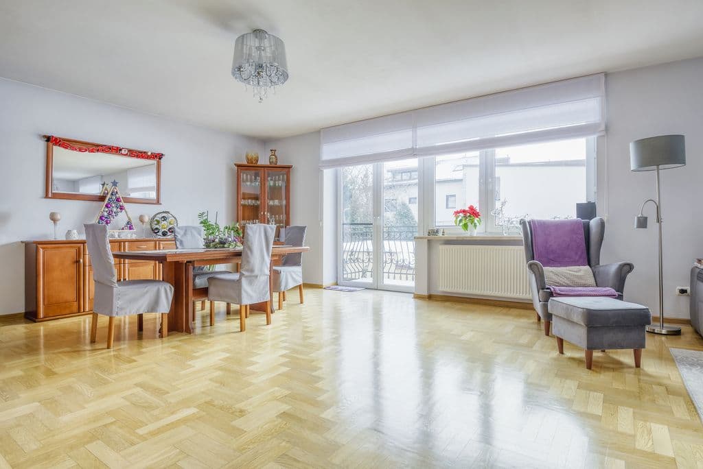 Spacious semi-detached home with garage in Ursus – 3